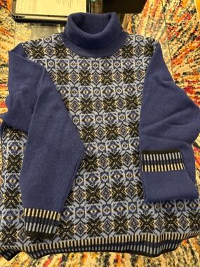 Mens Wool Sweater - Size L